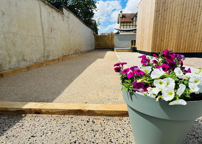 Moderne Avec Piscine Ferienhaus *